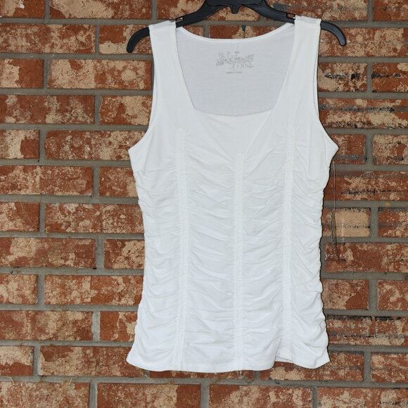 2 A Tee White Top - Picture 1 of 3